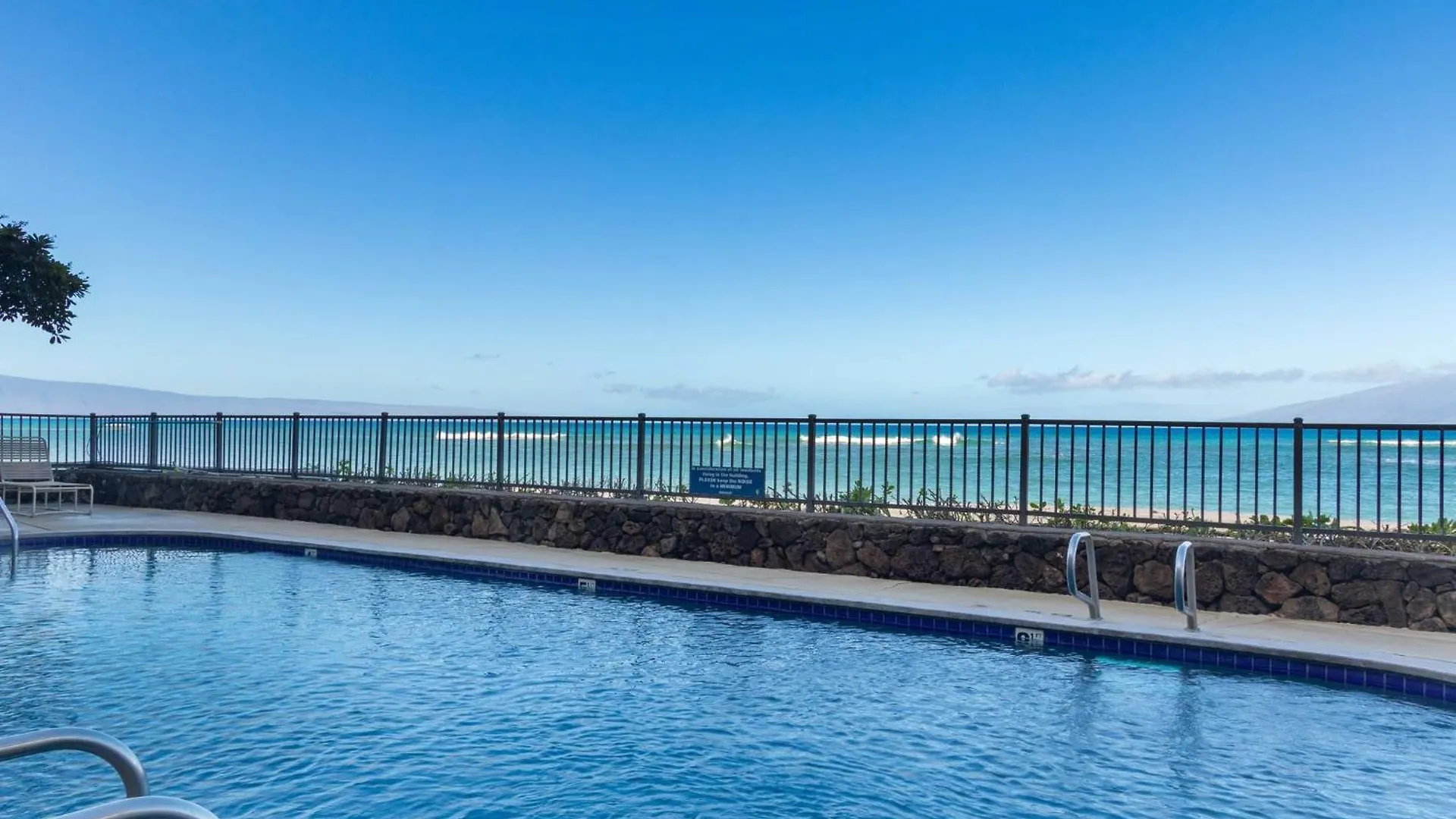 Tropical Hawaiian Oceanfront - Indigomaui - Kr210 Appartement Kahana